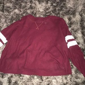 Woman’s hollister long sleve crop too